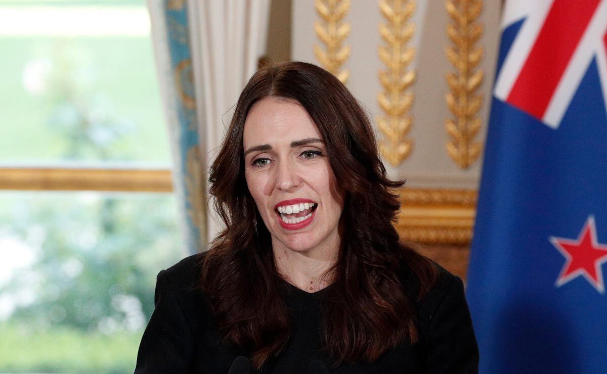 Jacinda Ardern, primera ministra de Nueva Zelanda, en su faceta más adorable como mamá