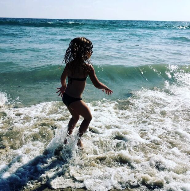  Cómo ha crecido Elena Camil, hija de Jaime Camil y Heidi Balvanera 