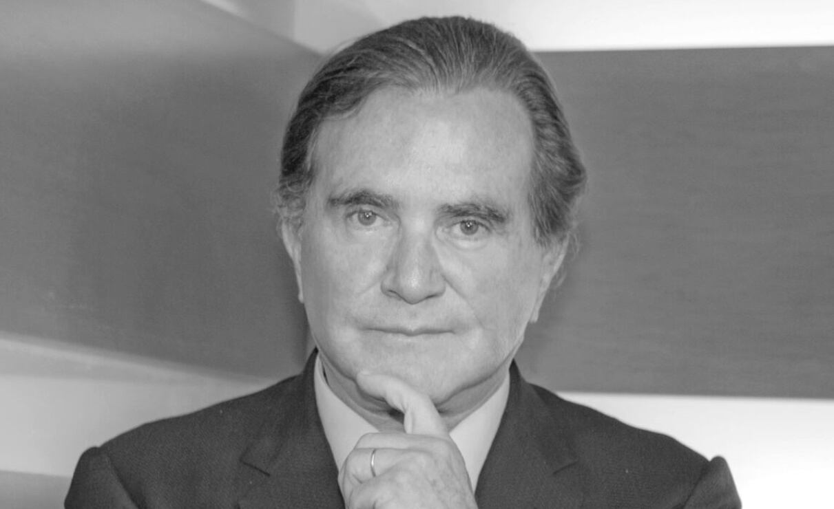 Él fue Óscar Mario Beteta, reconocido periodista mexicano que murió a los 70 años