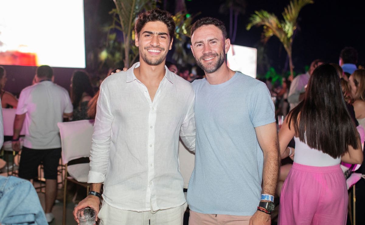Alejandro Elias Slim y Miguel Layún / Foto: Esteban Torreblanca