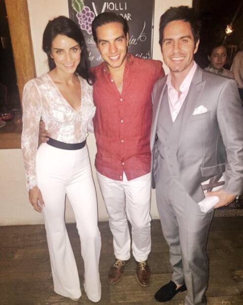 Vadhir y José Eduardo Derbez comparten fotografías de la boda de Aislinn Derbez