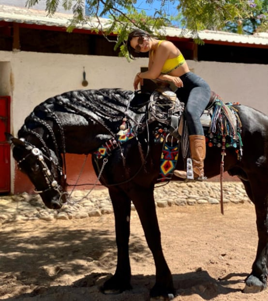 Ángela Aguilar en el rancho de su familia / Foto: Instagram