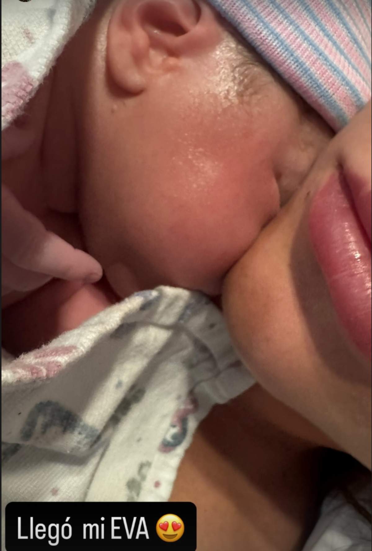 Fernanda Gómez con su bebé / Foto: Instagram @canelo
