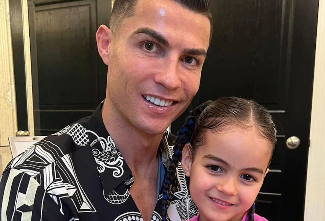 Cristiano Ronaldo junto a su hija Alana Martina / Foto: Instagram