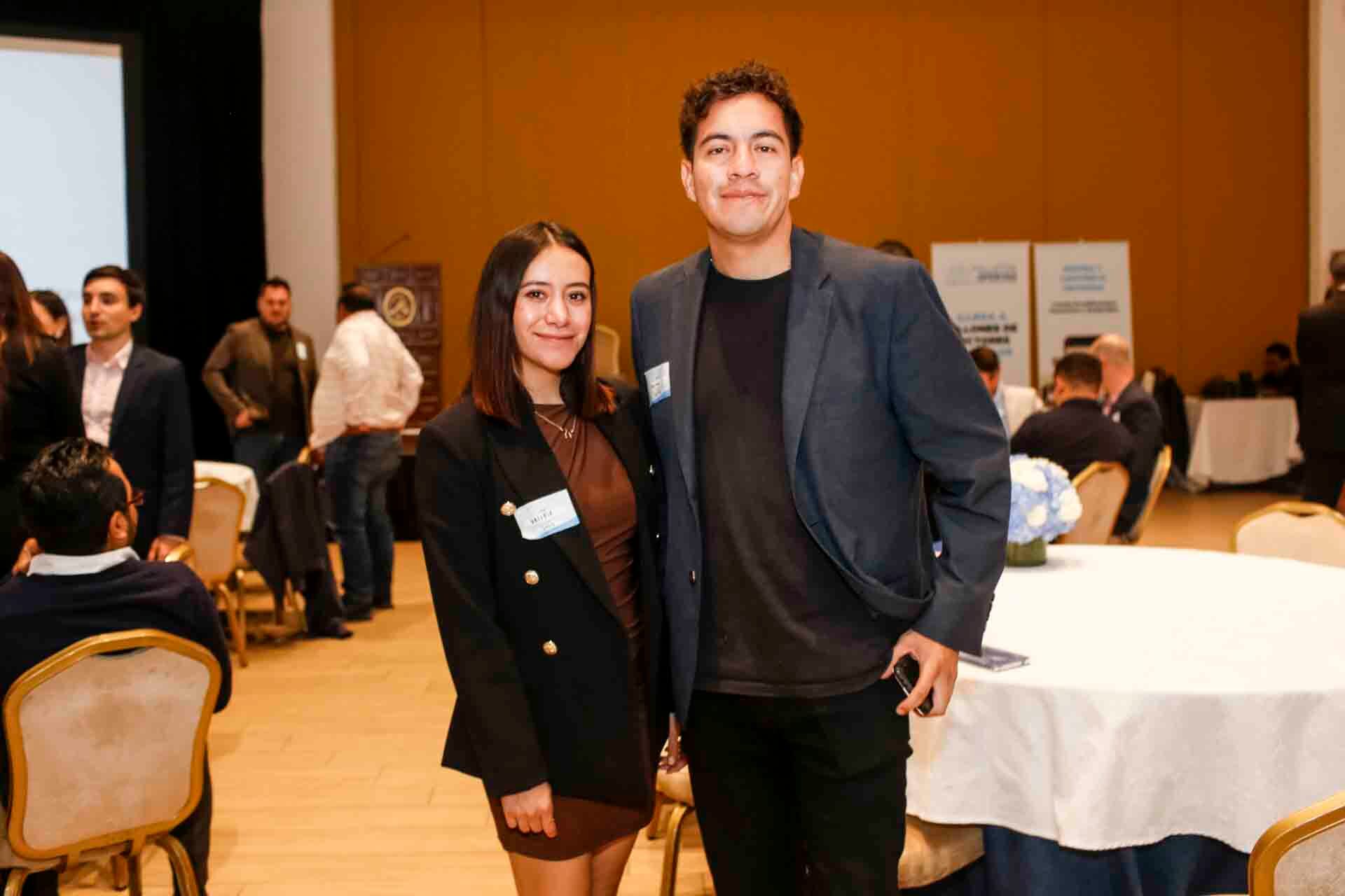 Valeria Casillas e Irvin Campos. (Foto: Esteban Torreblanca)