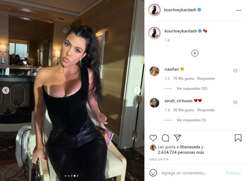 Kourtney Kardashian y Travis Barker se dan apasionado beso frente a una cámara