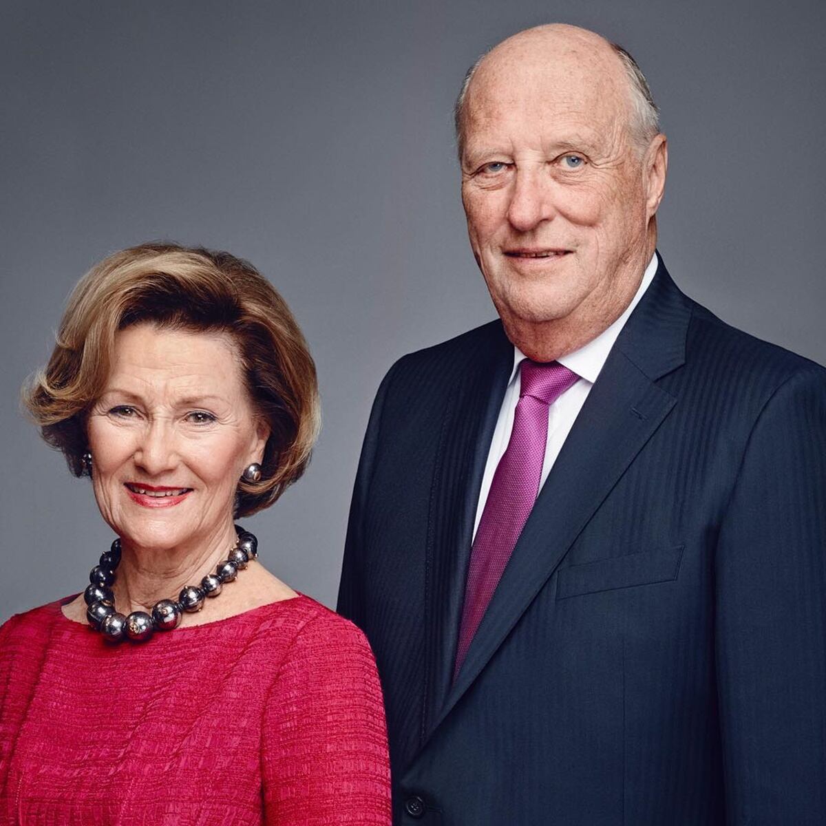 El rey Harald de Noruega en pláticas con la corte real sobre su hija Martha Louise y su título de princesa 