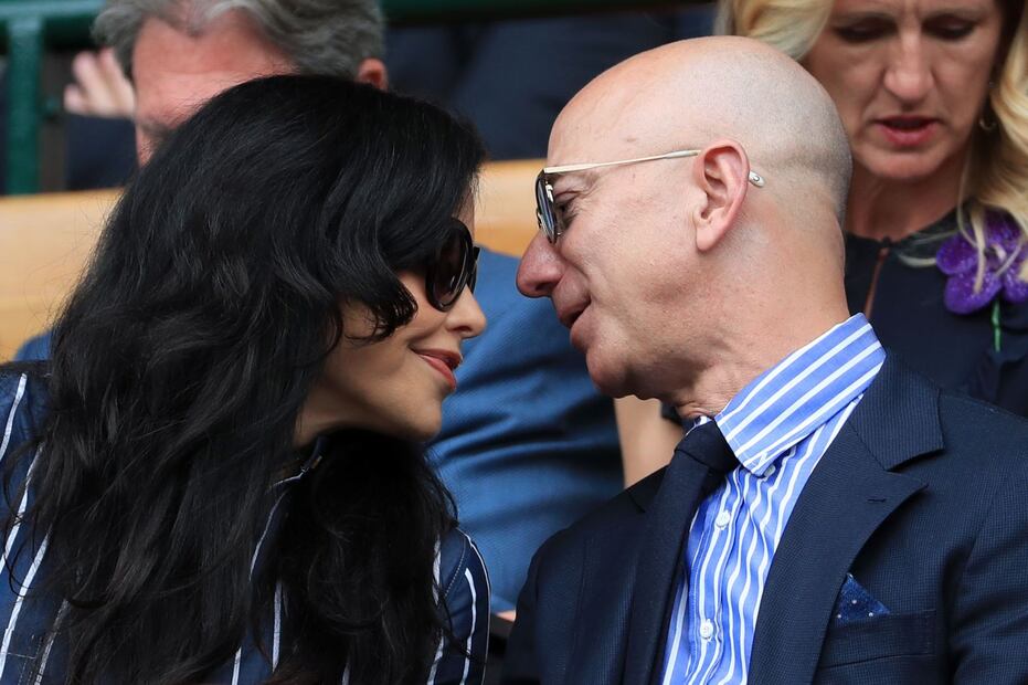 Las fotos más románticas de Jeff Bezos y Lauren Sanchez en Wimbledon 