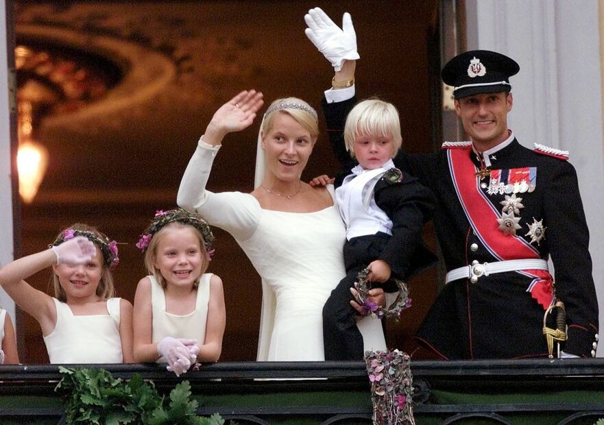 Mette-Marit de Noruega se reencuentra con su hijo Marius, hijo también de un ex convicto 