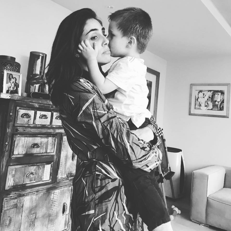 Así de grande está el hijo de Sandra Echeverría y Leo de Lozanne