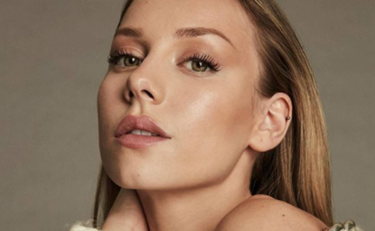 Ester Expósito recrea su sensual baile viral junto a Sergio Momo
