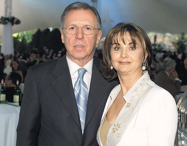 Ella es la esposa de Joaquín López Dóriga