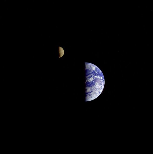 Mientras la NASA prepara a Tom Cruise, Rusia anuncia que comenzará a rodar la primera película en el espacio