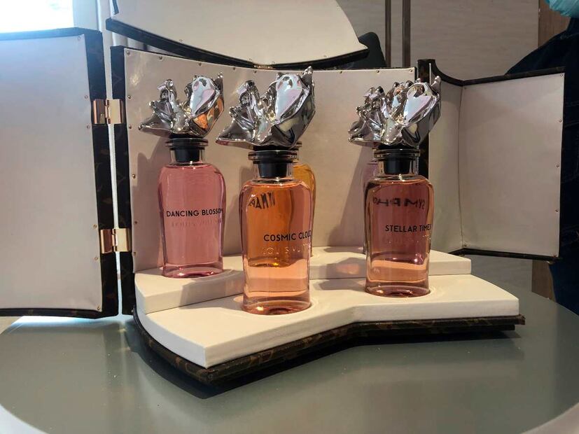Louis Vuitton lanza línea de perfumes de la mano del arquitecto Frank Gehry, creador de los frascos