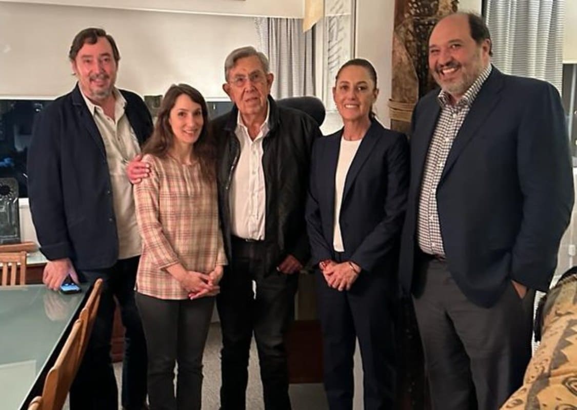 Cuauhtémoc Cárdenas Batel, Camila Cárdenas Batel Cuauhtémoc Cárdenas, Lázaro Cárdenas Batel y la presidenta Claudia Sheinbaum. (Foto: Instagram)