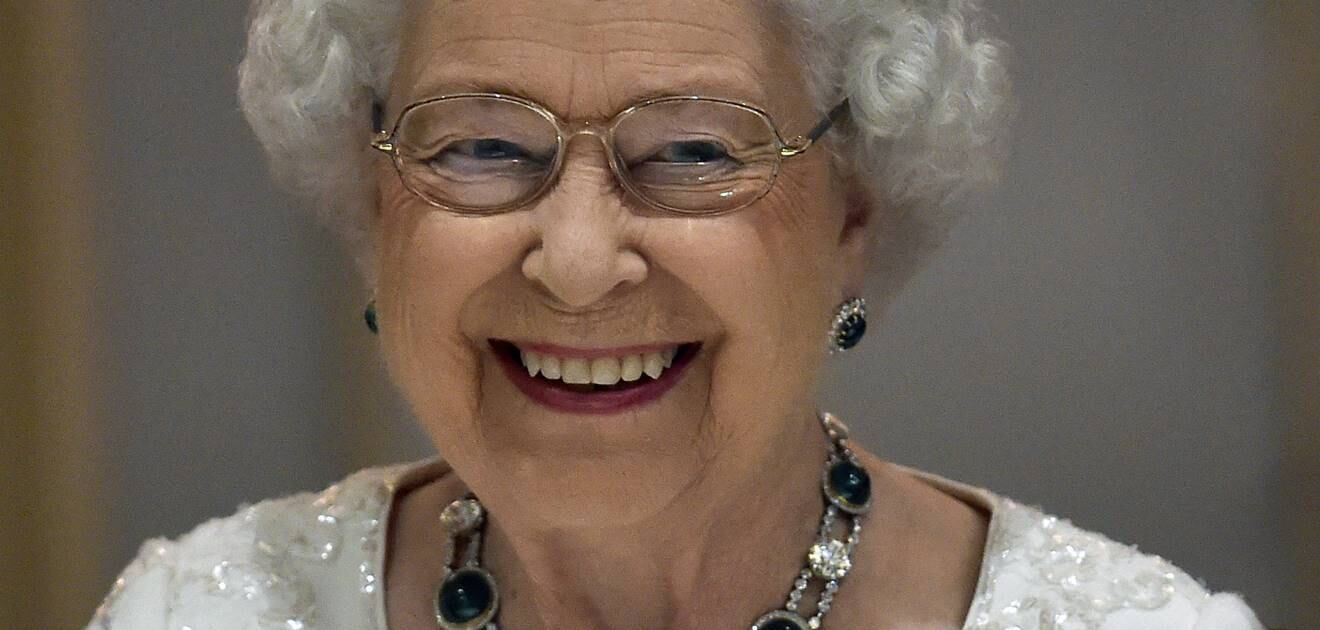 Desmienten rumores sobre la muerte de la reina Isabel II