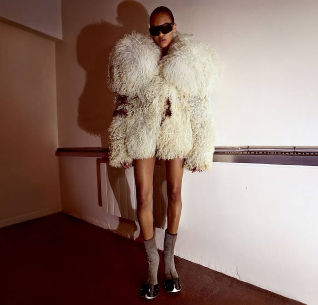 Este singular calzado está valuado en 50 mil pesos / Foto: Alexander McQueen