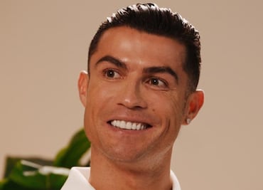 El motivo por el que Cristiano Ronaldo se pinta las uñas de color negro