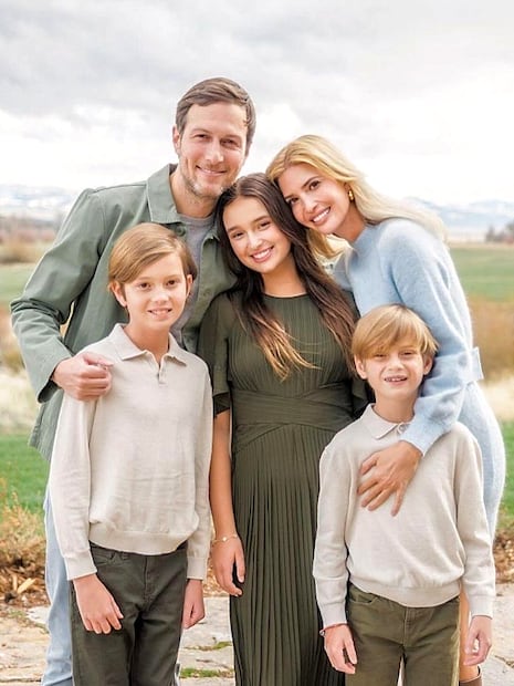 Ivanka Trump y Jared Kushner junto a sus hijos / Foto: Instagram