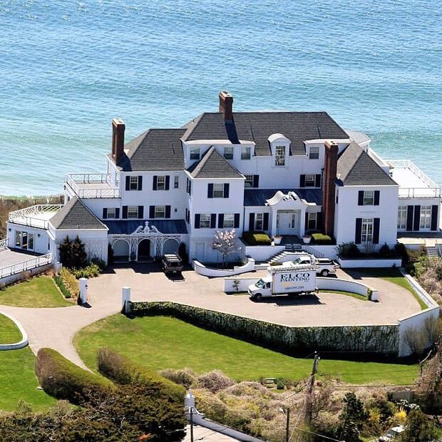 Mansión de Taylor Swift en Beverly Hills / Twitter: @Realestateblog9