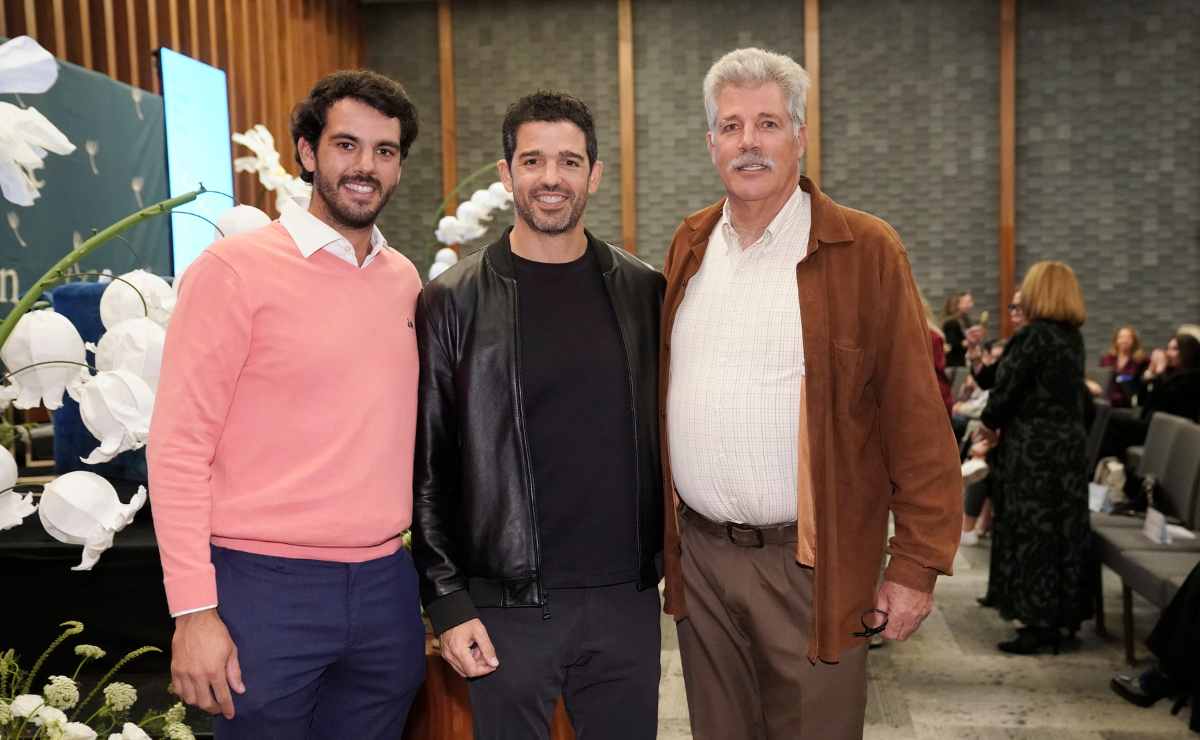 Teo Albarrán, Oso Trava y Teo Albarrán / Foto: Leonardo Gómez