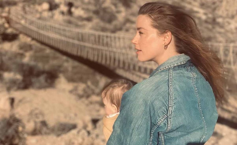 Amber Heard junto a su hija Oonagh Paige / Foto: Instagram