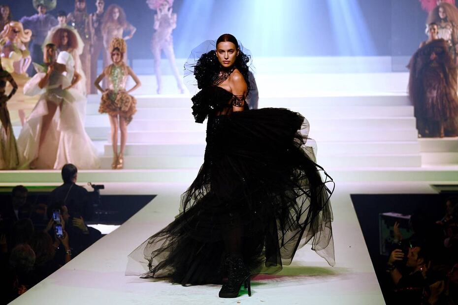 Irina Shayk narra lo difícil que ha sido su vida tras su separación de Bradley Cooper: "me estoy desmoronando"