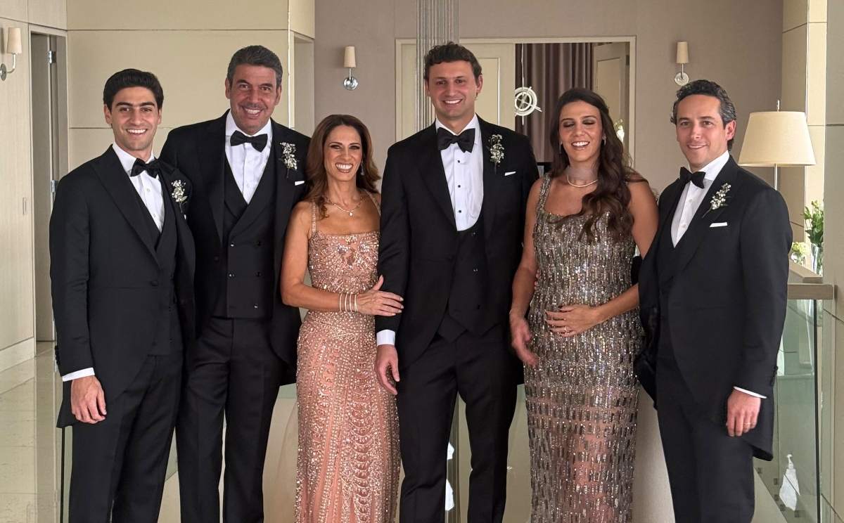 La familia de Arturo Elias Ayub y Johanna Slim (Foto: Instagram)