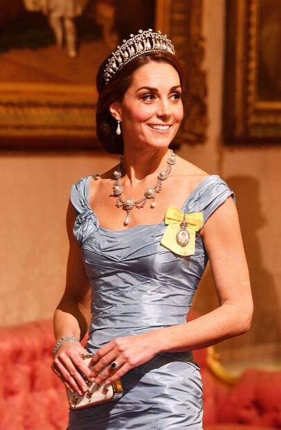 Máxima estrena el diamante más grande de la corona holandesa en Buckingham