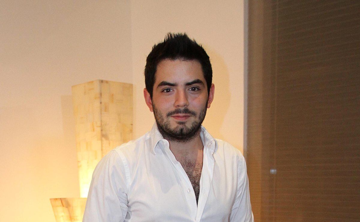 José Eduardo Derbez confiesa que es 10 años mayor que su novia
