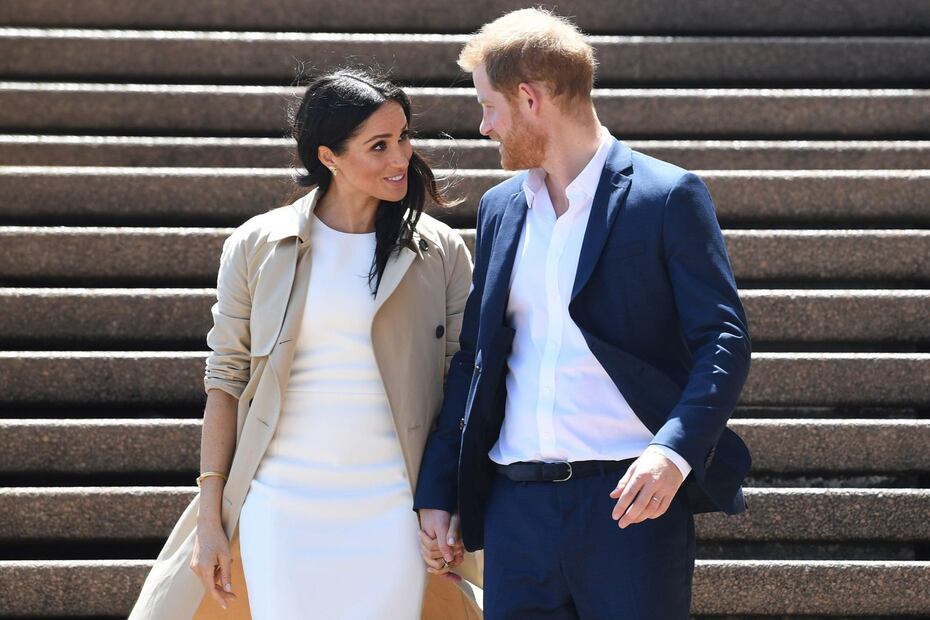 El príncipe Harry y Meghan reciben regalos para su bebé en gira por Australia
