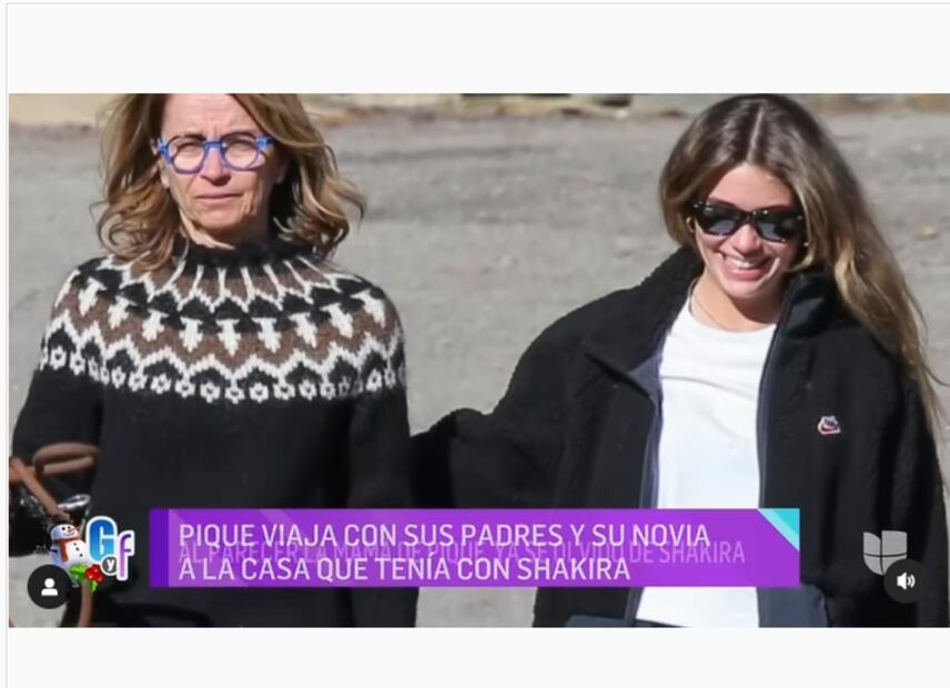 Clara Chía en actitud cómplice con la familia de Gerard Piqué