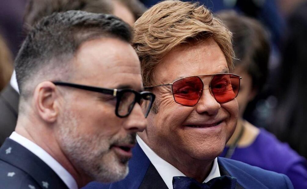 El amoroso mensaje de David Furnish a Elton John en su cumpleaños 75