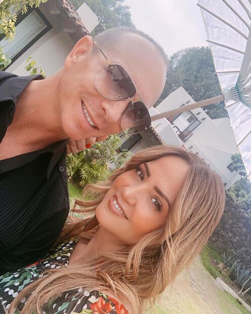 La historia de amor de Erik Rubín y Andrea Legarreta 