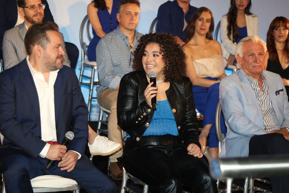 Lucero Mijares Hogaza en la conferencia de prensa de El Mago de Oz / El Universal