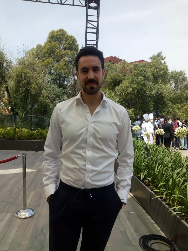 Pablo Bernot confiesa que sí se quiere casar con Sofía Castro