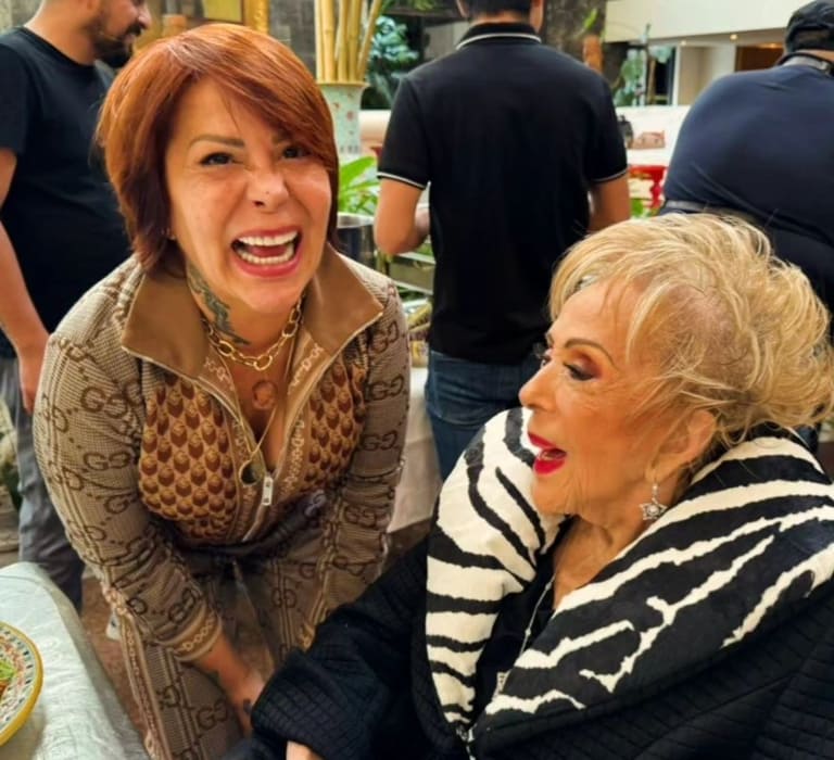 Alejandra Guzmán con doña Silvia Pinal, su mamá / Foto: Instagram