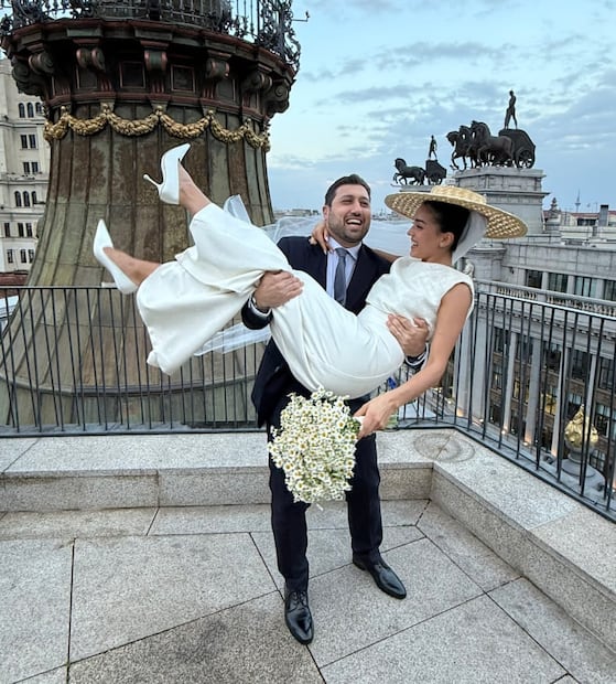 La boda civil de Ale Capetillo y Nader Shoueiry / Foto: Instagram @alecapetilloga