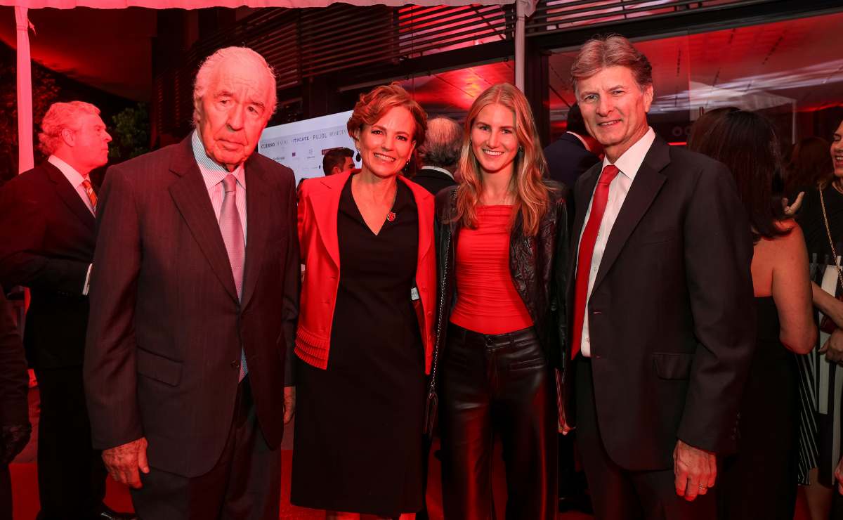 Bernardo Sepúlveda, Isabel Prieto, Isabel de la Madrid y Enrique de la Madrid / Foto: Esteban Torreblanca