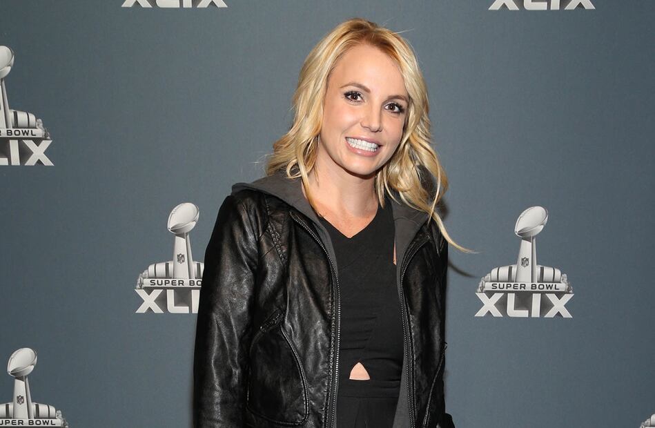 Britney Spears comparte video del momento en que se rompió el pie