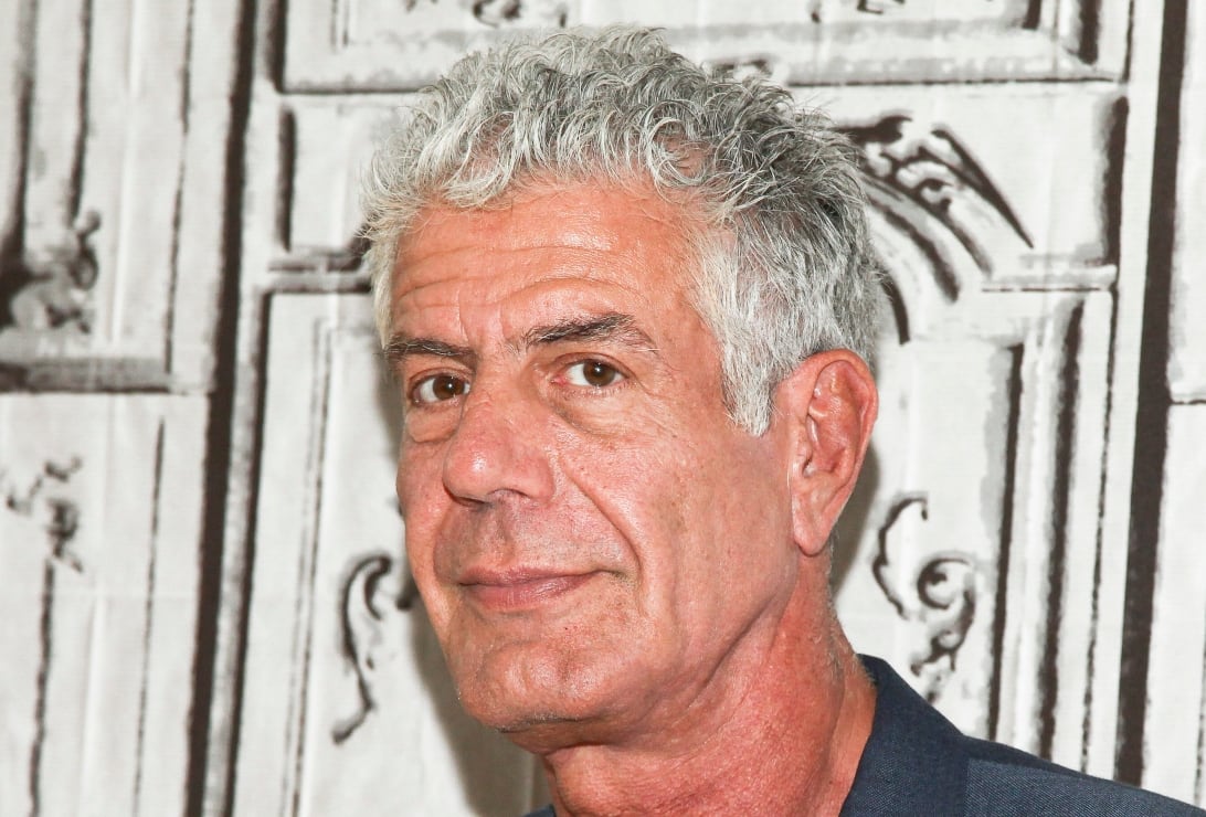 Libro revela los duros días del chef Anthony Bourdain antes de quitarse la vida