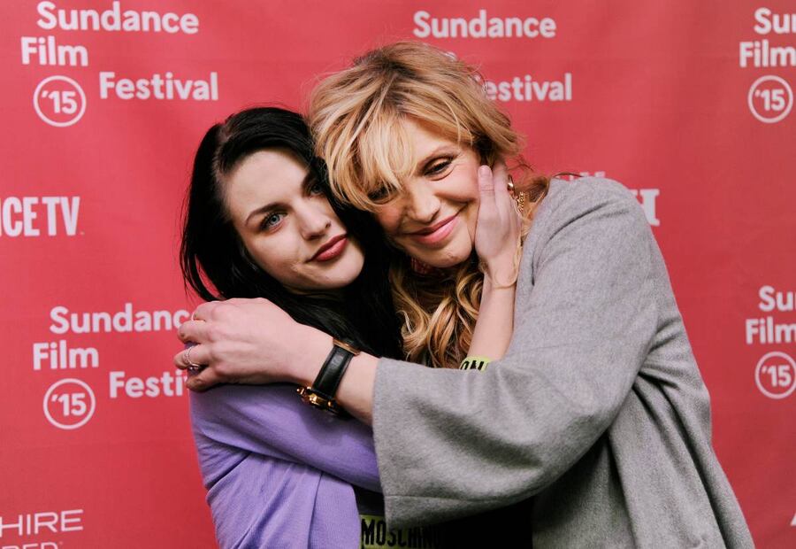 Frances Bean, hija de Kurt Cobain y Courtney Love, escribe desgarrador texto en su 30 cumpleaños