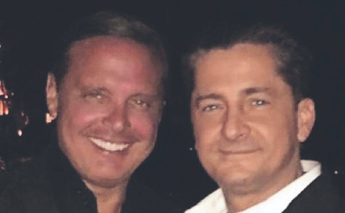 Lanzan el primer diseño de Basteri Collection, en homenaje a la mamá de Luis Miguel