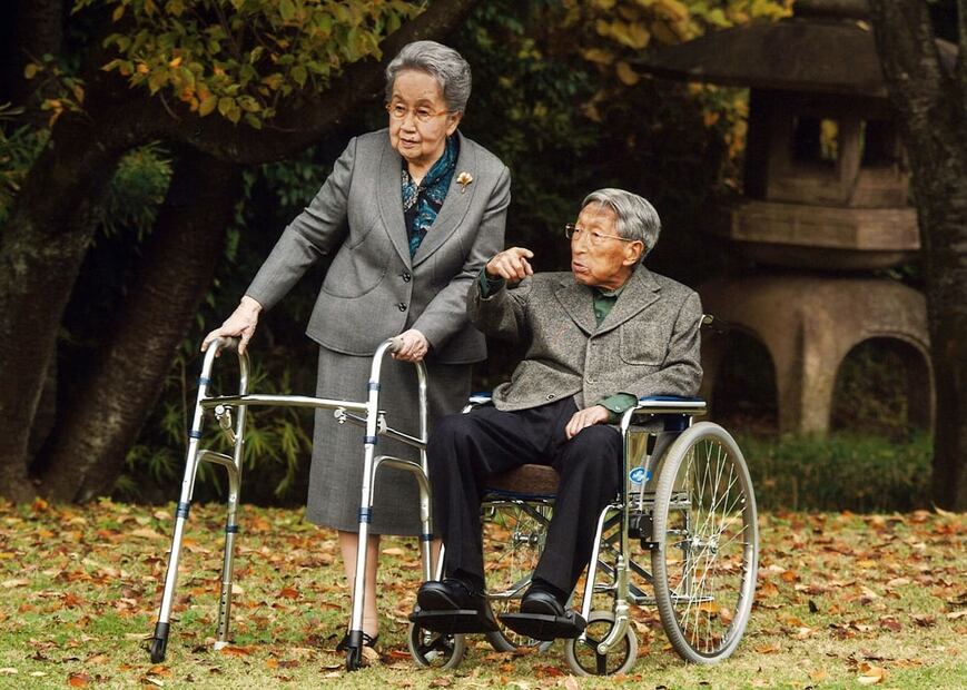 Yuriko de Japón y su esposo Takahito de Mikasa en 2015 / Foto: AP