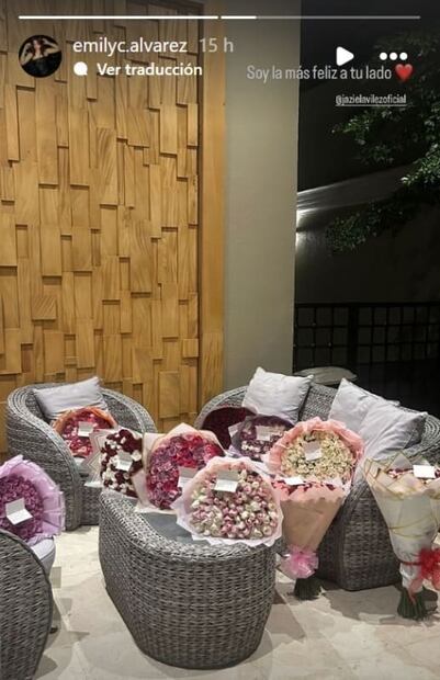 Las decenas de rosas que Jaziel Avilez le regaló a Emily Cinnamon / Foto: Instagram