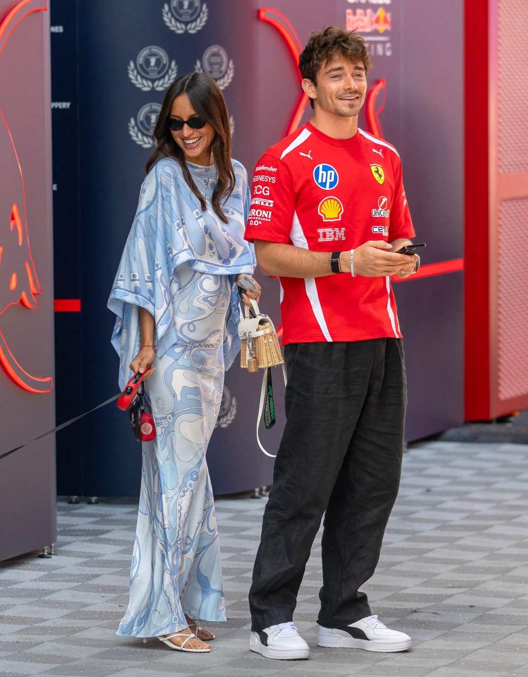 Charles Leclerc y su esposa Alexandra Leclerc. (Foto: AFP)