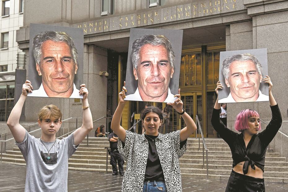 Ex empleado de Jeffrey Epstein confirma que el príncipe Andrés estuvo con una menor de edad 