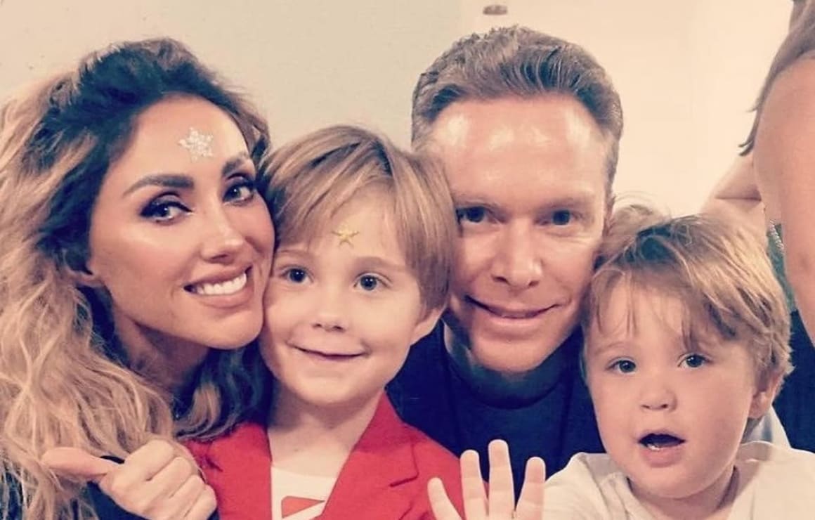 Manuel Velasco y Anahí con sus hijos Manu y Emiliano / Foto: Instagram