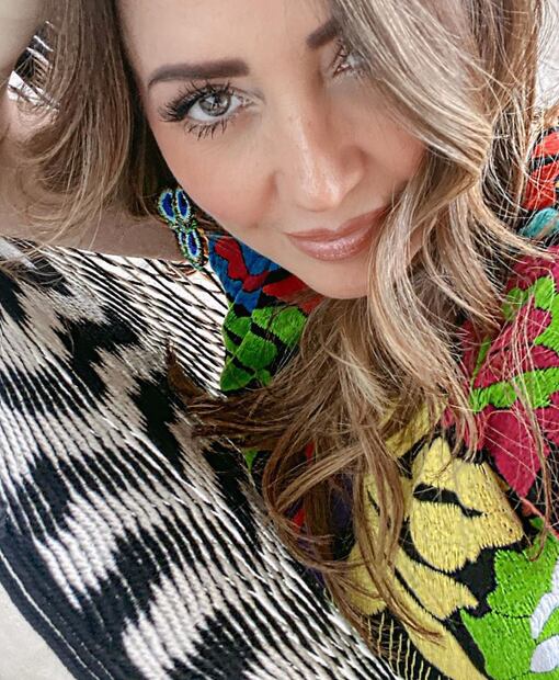 Andrea Legarreta muestra tierna foto de su infancia 