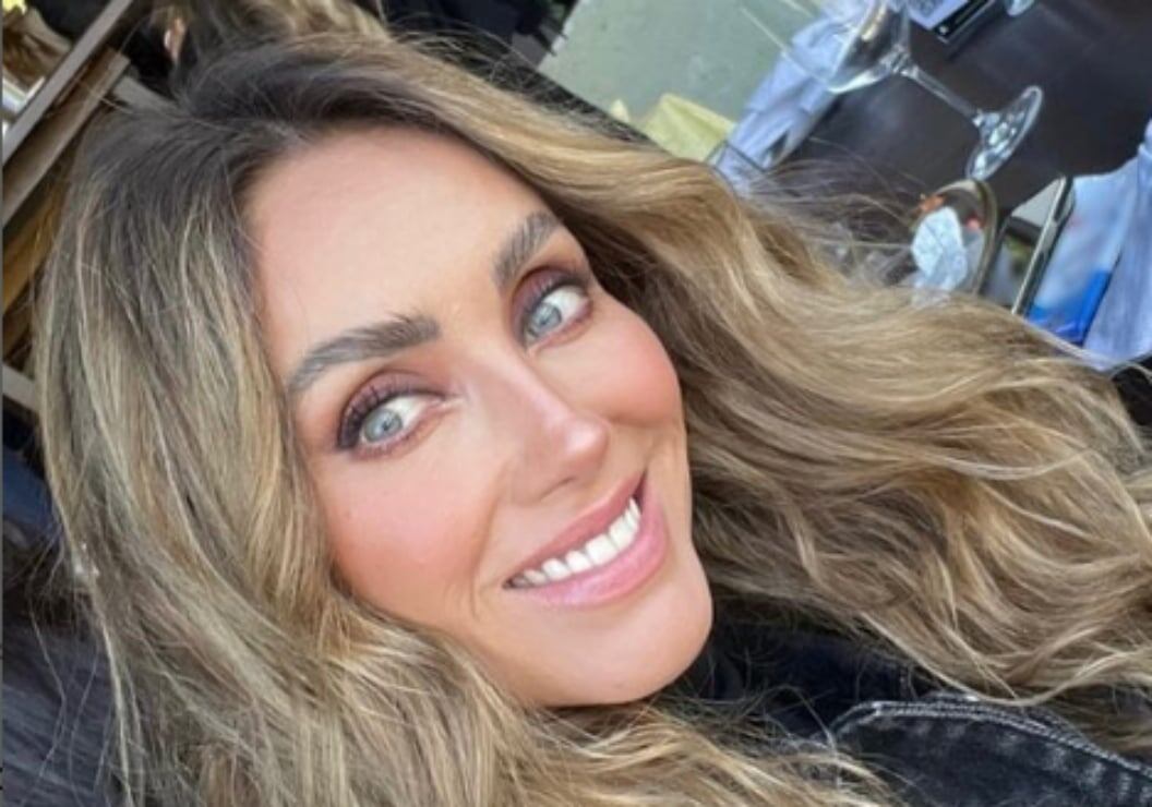 (Instagram: @anahi)